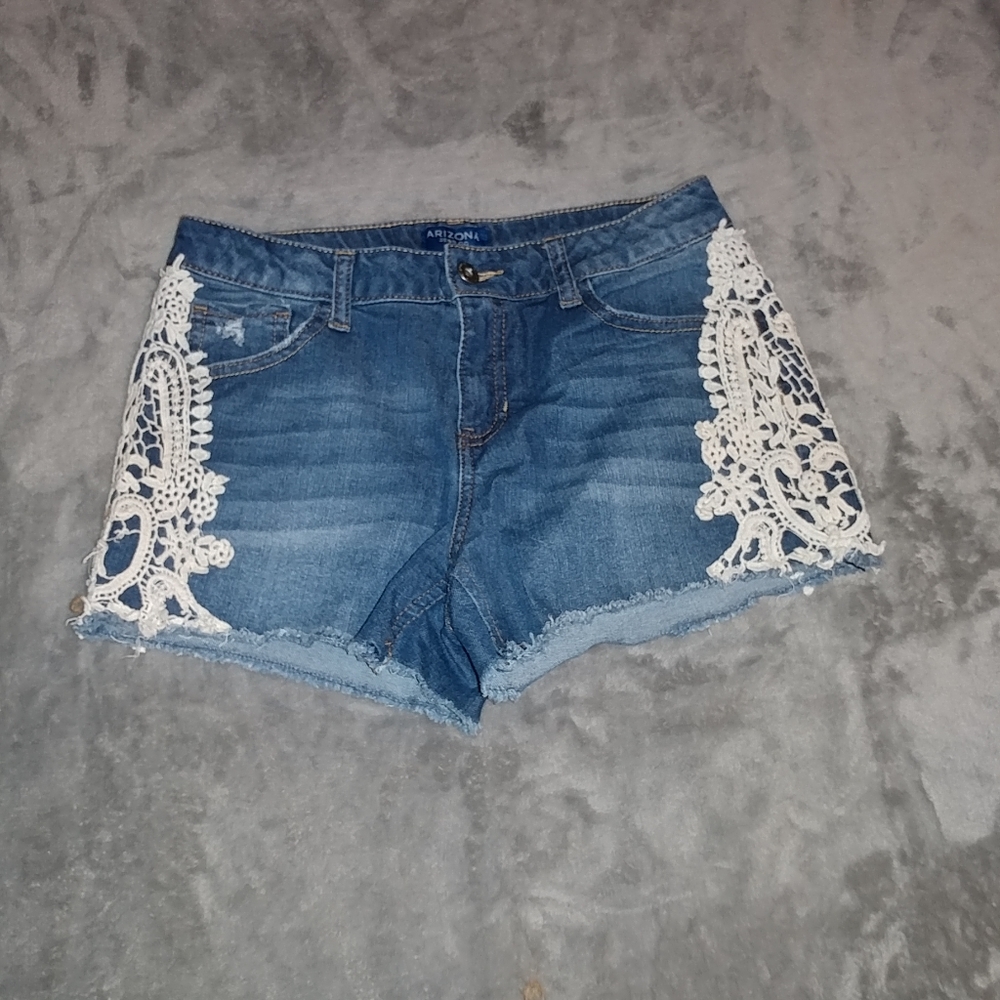 Lace denim shorts